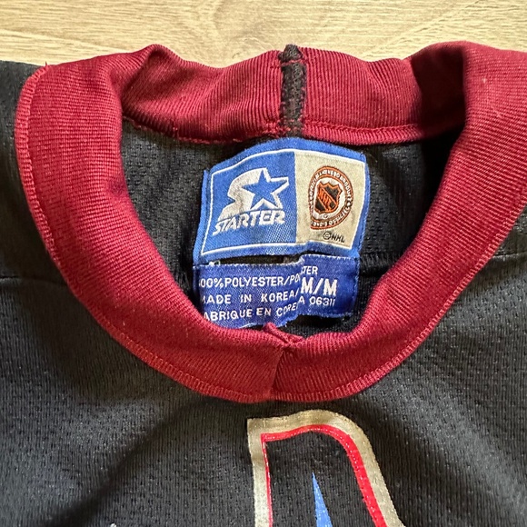 Vintage 90’s Starter NHL Vancouver Canucks Hockey Jersey Youth Medium - Picture 8 of 13